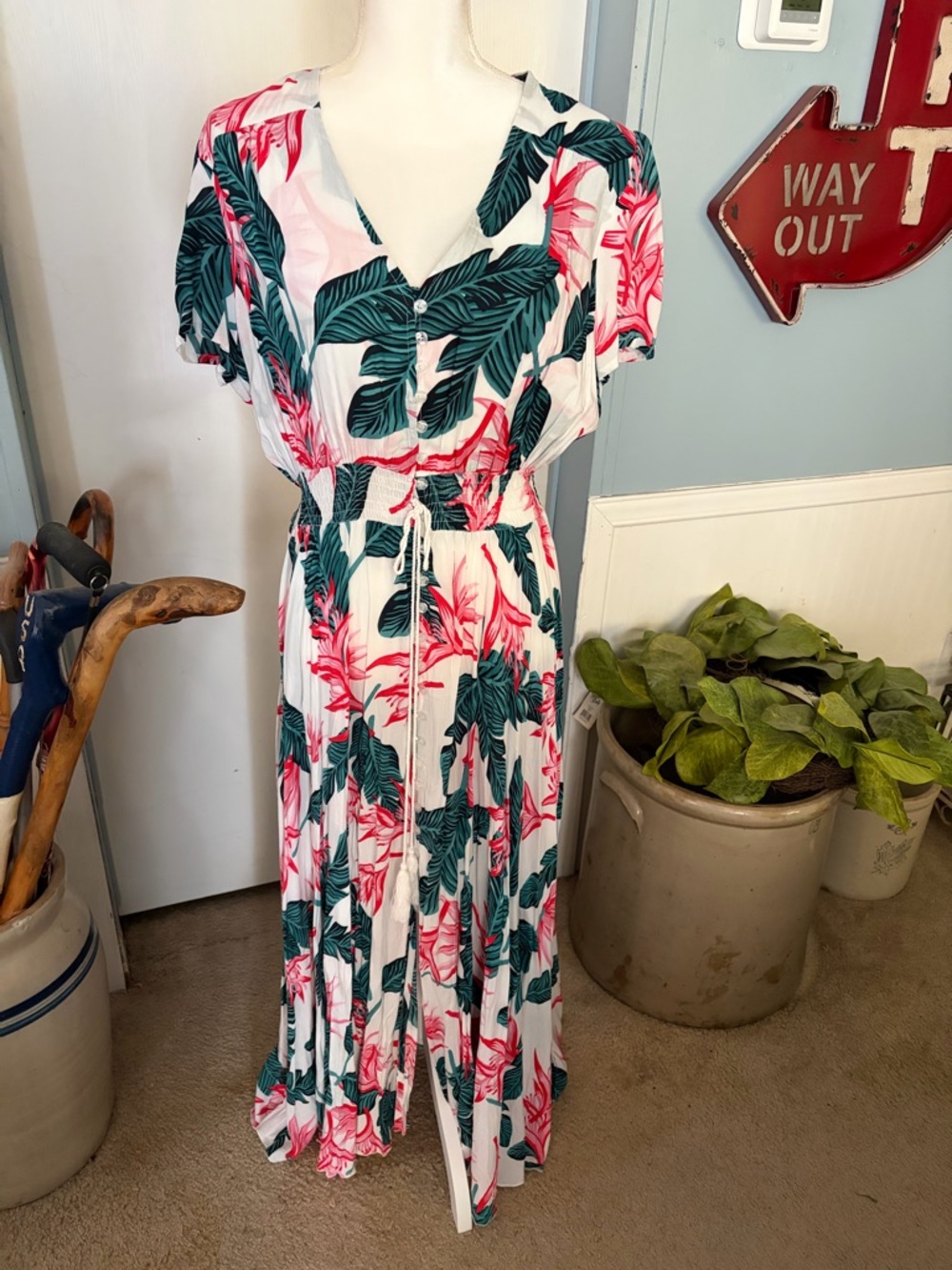 Tropical Leaf Print Button-Front Maxi Dress - Pink & Green